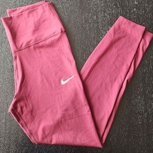 Nike yoga red, large